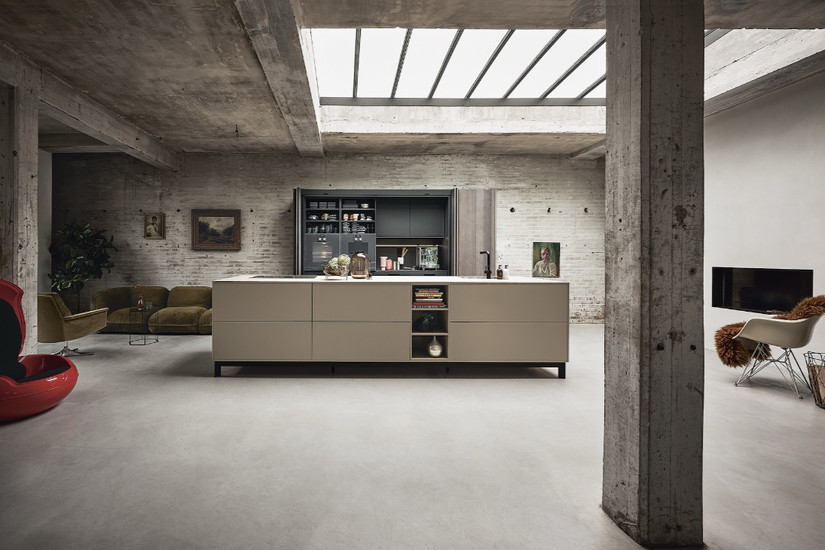 dodati-naslov-selection/next125