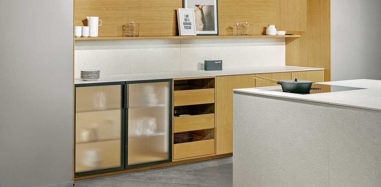 novosti/csm_next125_Vitrinen-Unterschrank_e721e5e53f