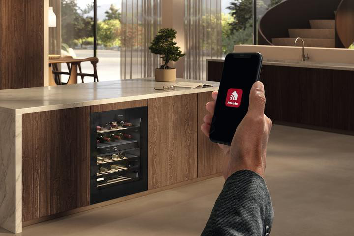 z-aparati-miele-je-zivljenje-lepse/miele-vinska3